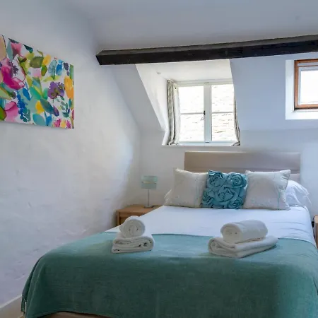 Pass The Keys Delightful 4 Bedroom Cotswold Character Cottage Cheltenham Exterior photo