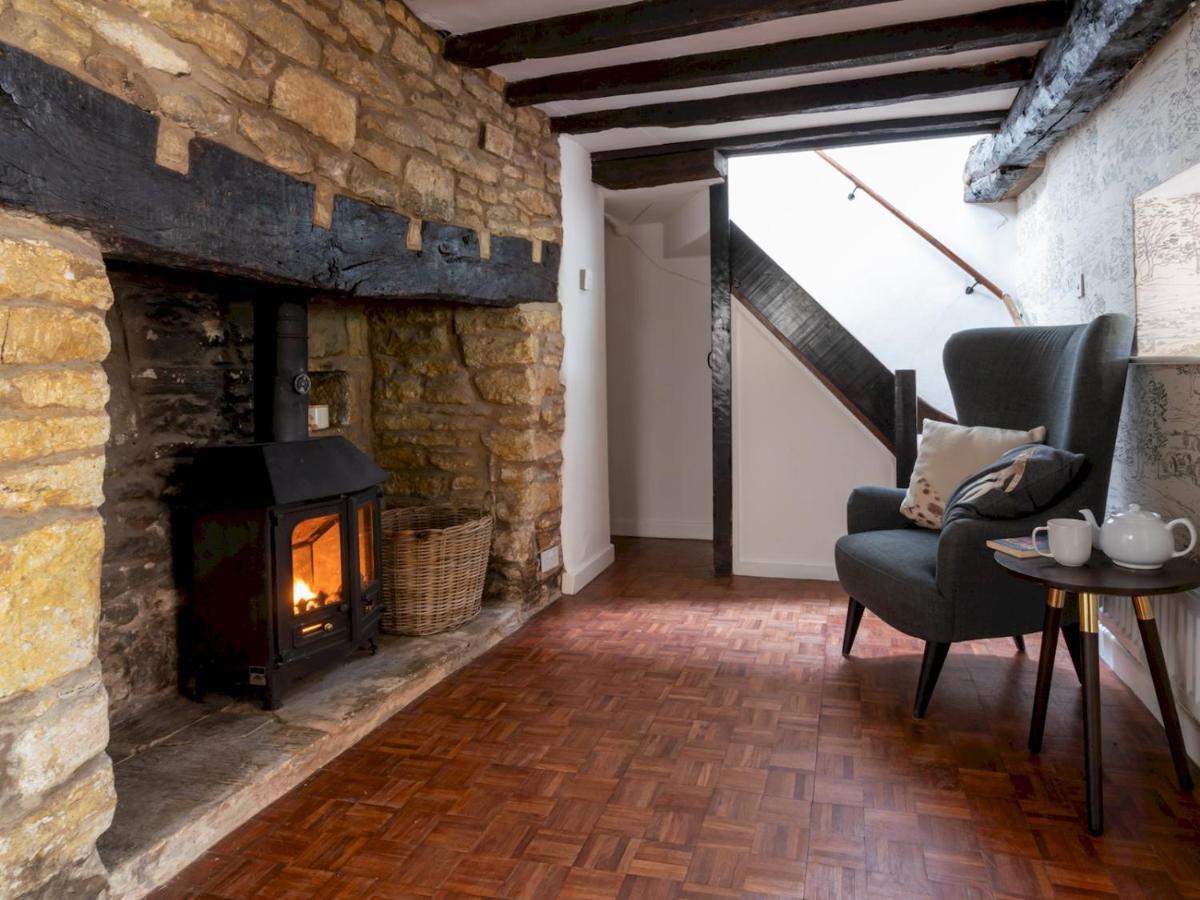 Pass The Keys Delightful 4 Bedroom Cotswold Character